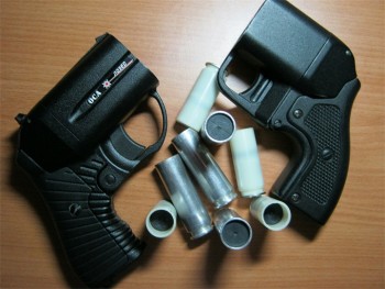 Besstvolnyy-pistolet-Osa-1999-goda.jpg